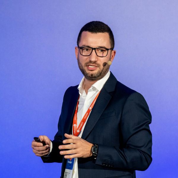  Sales Director Public & Enterprise, Adriatics Miloš Drača